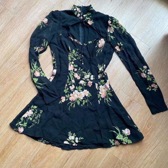 Reformation size 0 - Picture 4 of 5